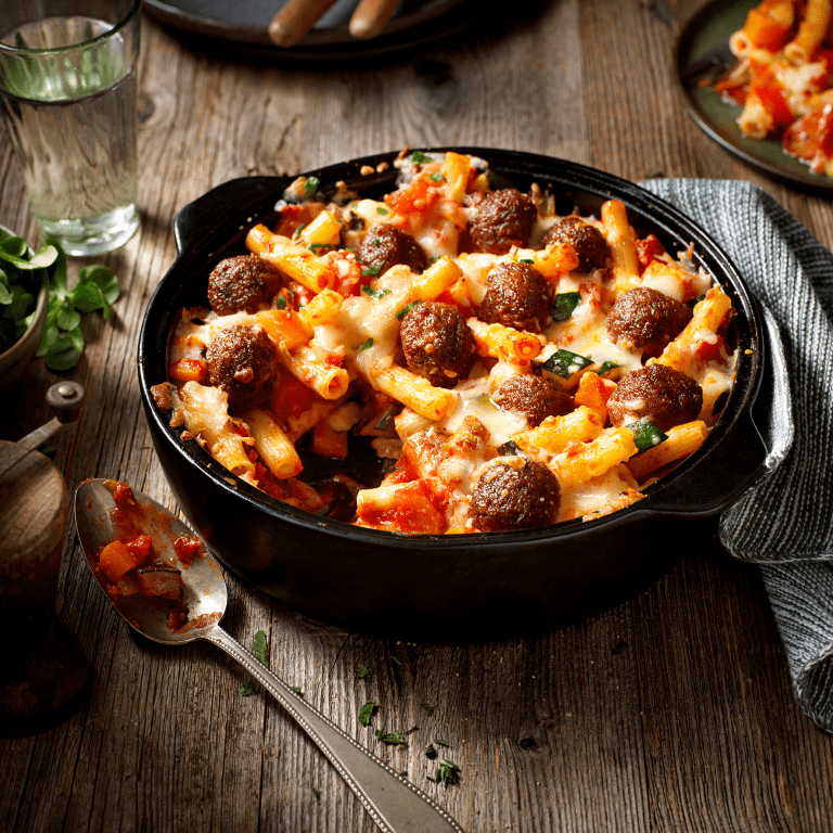 Pasta med græskar og grøntsagsboller Gratineret pasta med græskar og grøntsagskugler