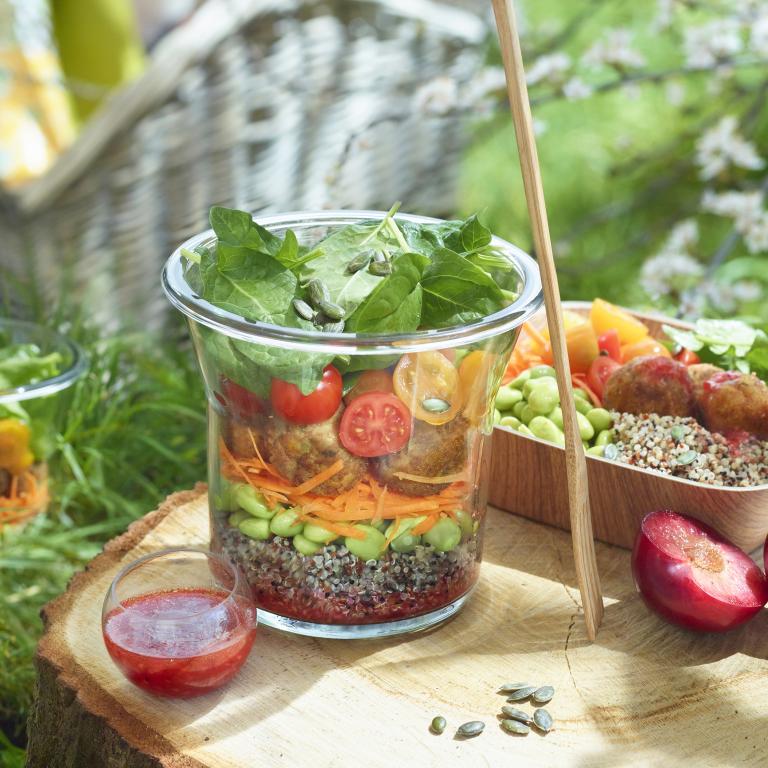 Salatkrukke med Hälsans Kök Falafel Picnic salatkrukke