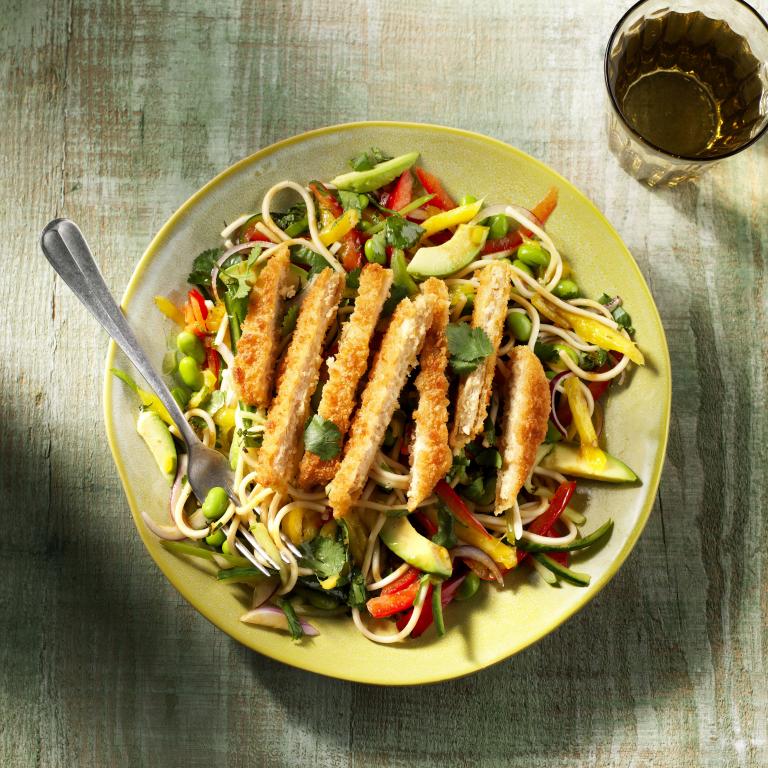 Nudelsalat med vegansk schnitzel Nudelsalat med vegansk schnitzel