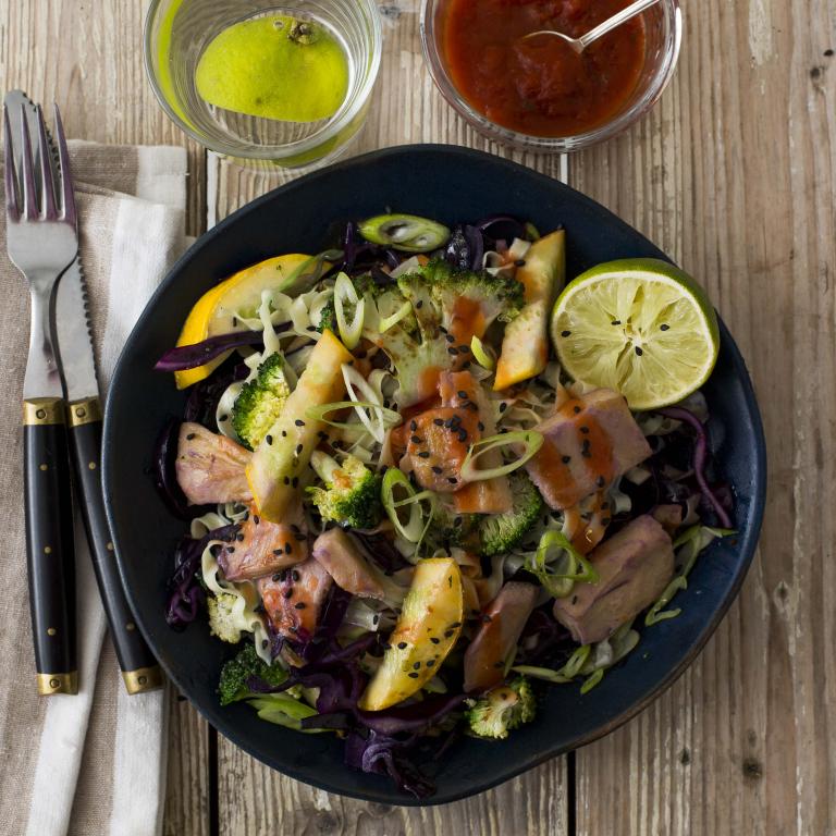 VEGANSK NUDELWOK MED FILÉT PIECES nudels with filet