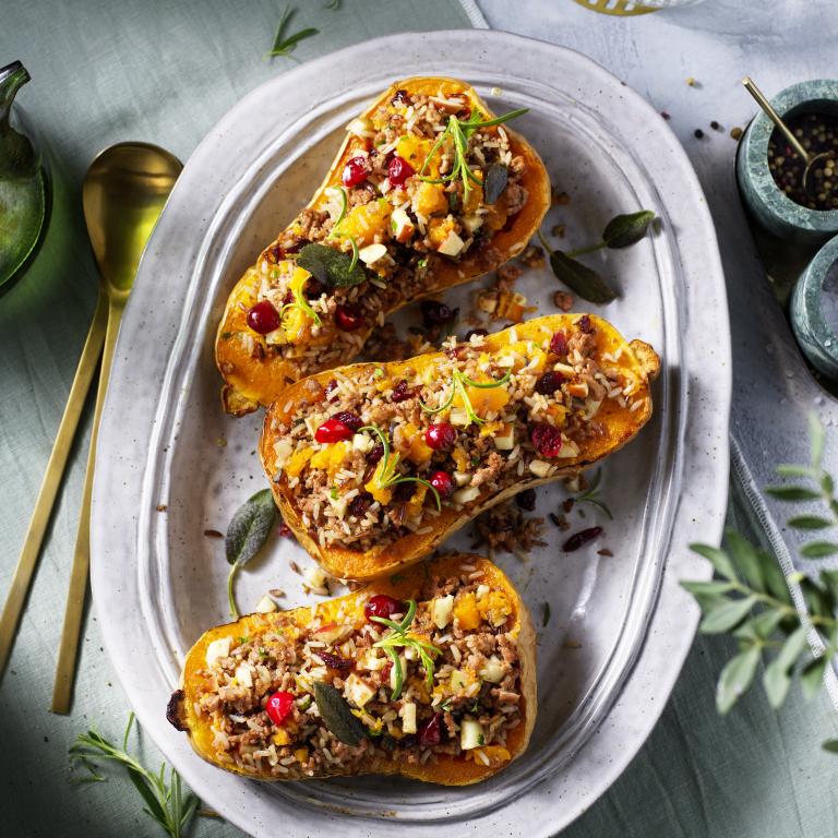 Fyldt butternut græskar med vegansk fars Fyldt butternut græskar med vegansk fars